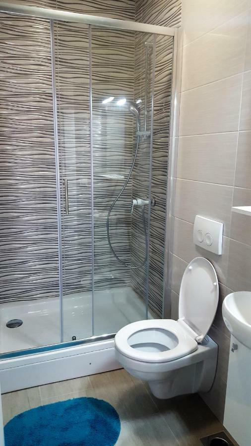 Apartmani "Sandro" Gonar Rab Town Exterior foto